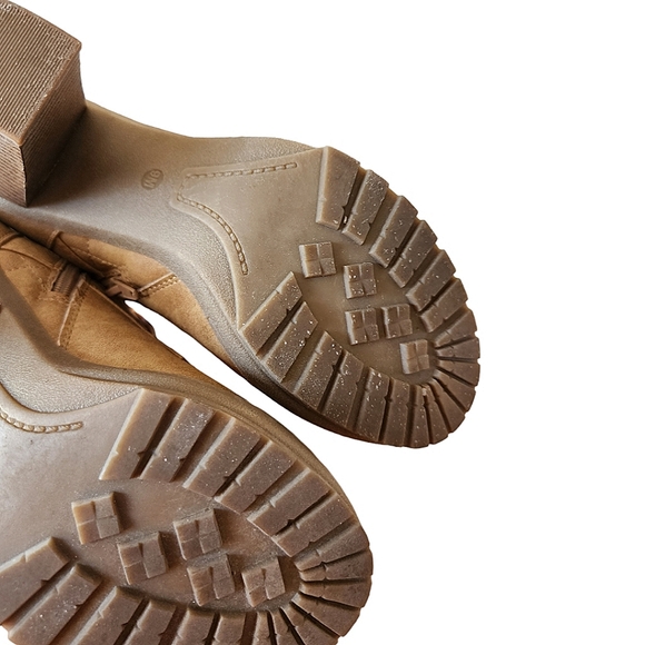 ❤️Guess Tan Brown Heeled Booties☆ - Picture 5 of 5